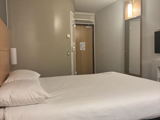 雷丁中心宜必思酒店優惠