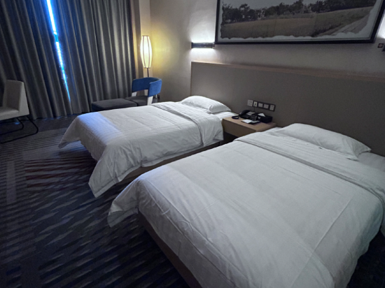 開平伊士高酒店優惠