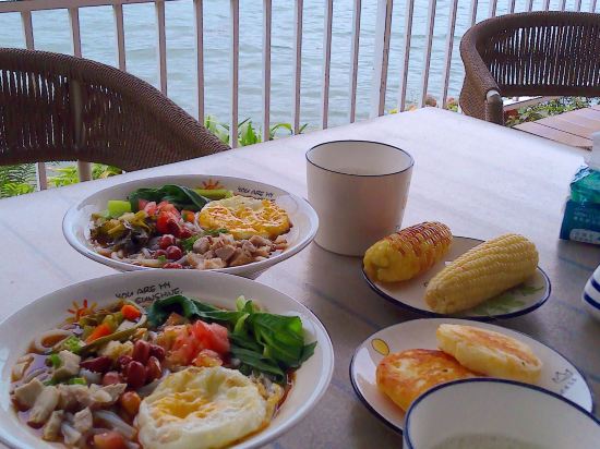 大理雙廊半島了了族親水客棧優惠