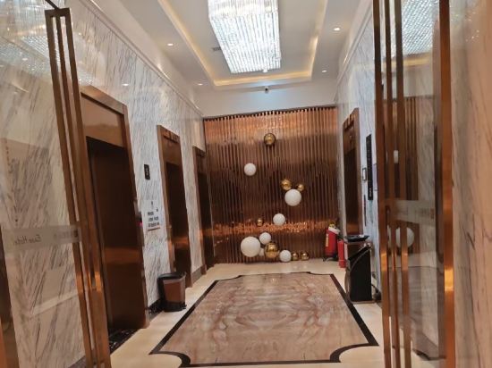 麗橙酒店·悦（貴陽大十字廣場店）優惠