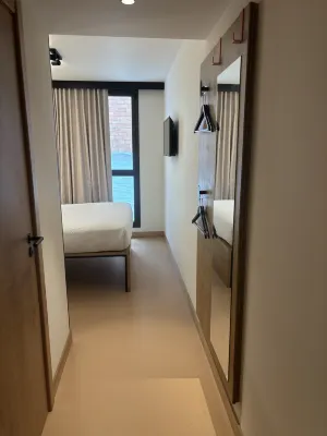 easyHotel Barcelona La Sagrera Habitaciones Photos