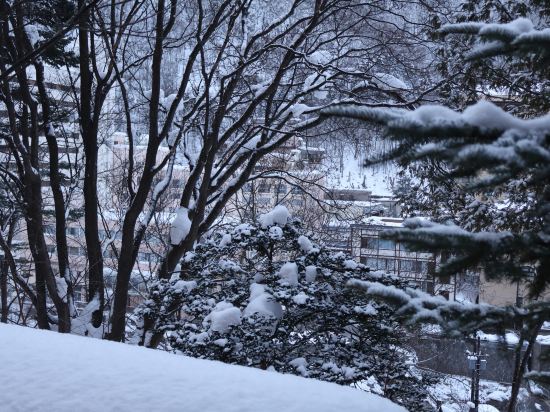 定山渓万世閣 ホテルミリオーネ クーポン