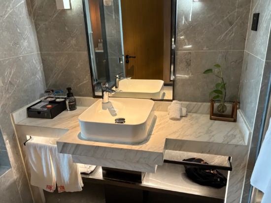 青藤藝宿（寧波北侖銀泰城店）優惠