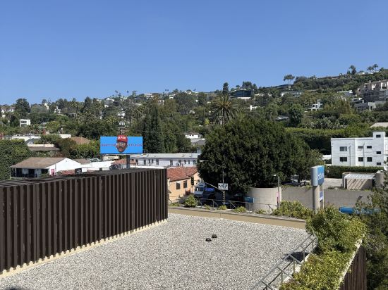 西荷里活艾迪遜酒店優惠