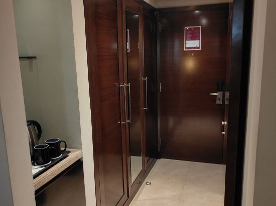 杜拜迪爾拉皇冠假日酒店優惠