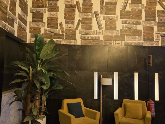 薩拉戈薩文希真特羅酒店優惠