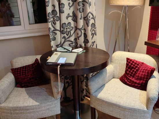 因特拉肯克雷布斯酒店優惠