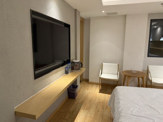 昆明白日青春飯店（南屏街東風廣場店）優惠