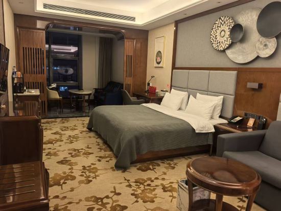 麗橙酒店·悦（貴陽大十字廣場店）優惠