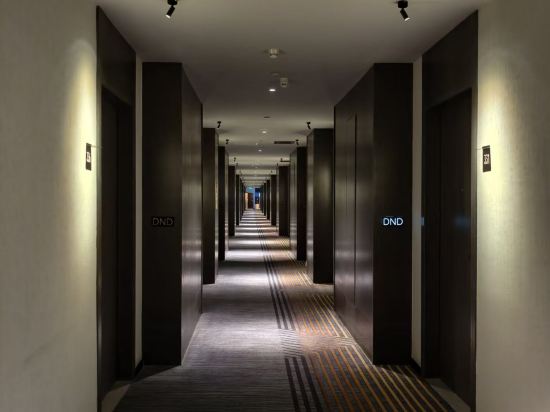 ZMAX HOTELS（珠海拱北口岸情侶路店）優惠