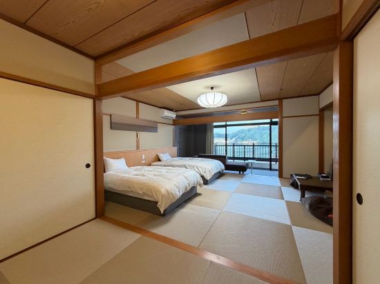 湯快リゾート 南紀勝浦温泉 越之湯〈プレミアム〉 クーポン