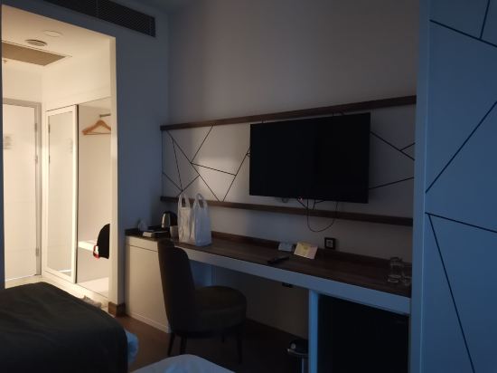 薩賓納戈琛ISG機場酒店優惠