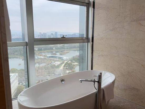 義烏博覽皇冠假日酒店優惠