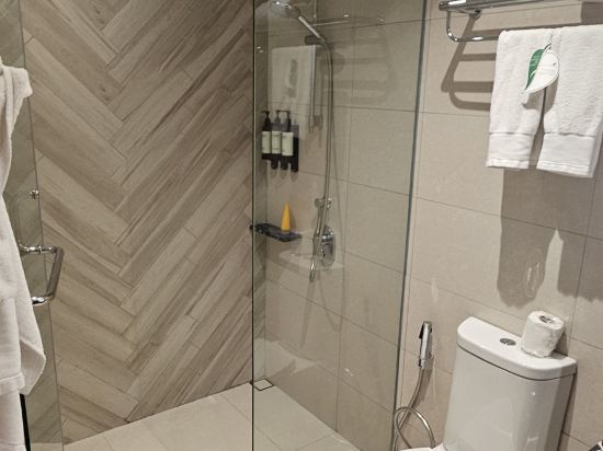 盛捷中央薩爾塞多馬卡蒂飯店優惠