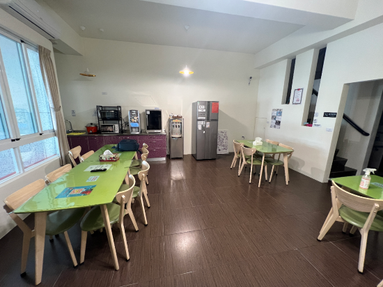 輕旅村-好客旅宿（電梯民宿）優惠