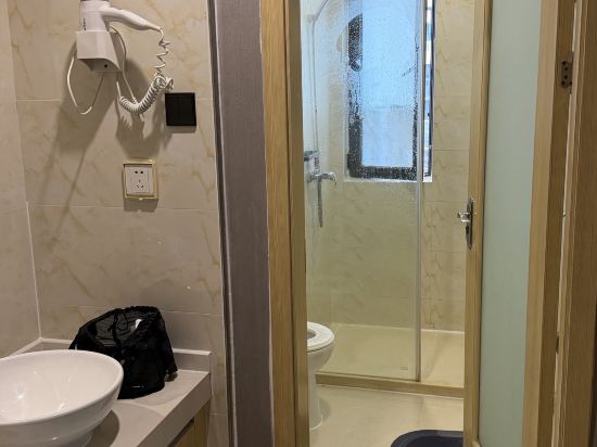 螢火電競概念公寓（廣州融創文旅城店）優惠