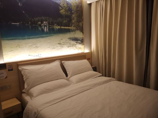 愛華精品酒店（深圳會展中心科學館地鐵站店）優惠