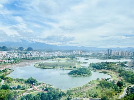 賀州澤森華美達廣場酒店優惠