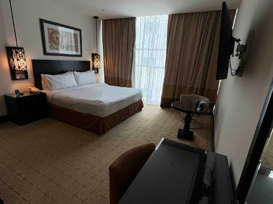 杜拜阿爾巴沙假日酒店優惠