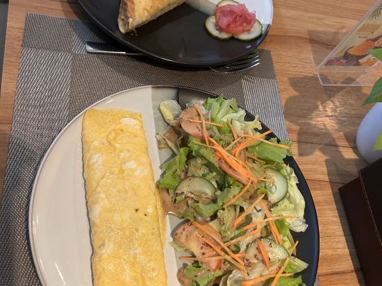 費拉飯店和花園套房優惠