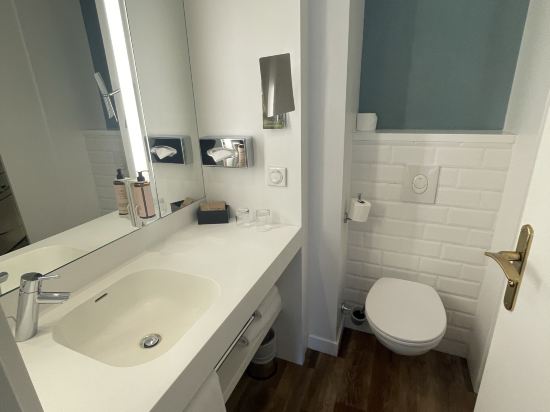 里昂中心美術學院美居酒店優惠