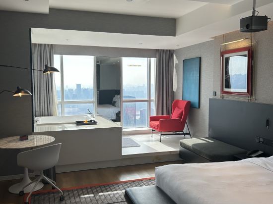 ISEYA浮雲·高空江景酒店（重慶解放碑店）優惠