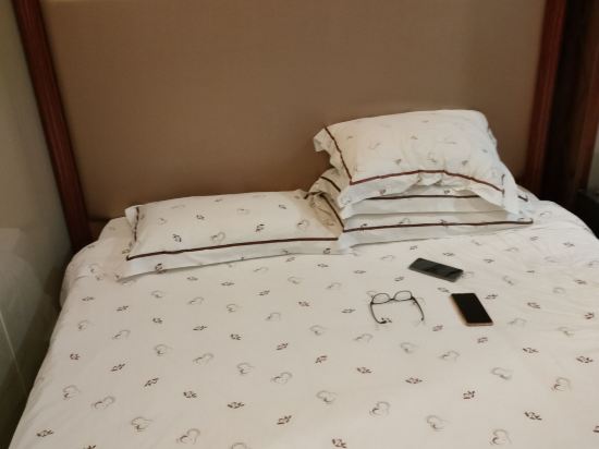 華信商務飯店（珠海拱北口岸店）優惠