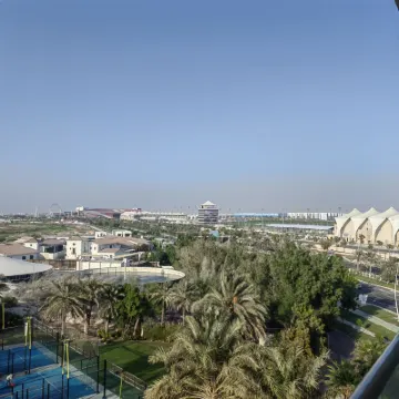 Yas Plaza Bay by IHG (formerly Park Inn by Radisson, Abu Dhabi Yas Island) In der Nähe des Hotels Photos