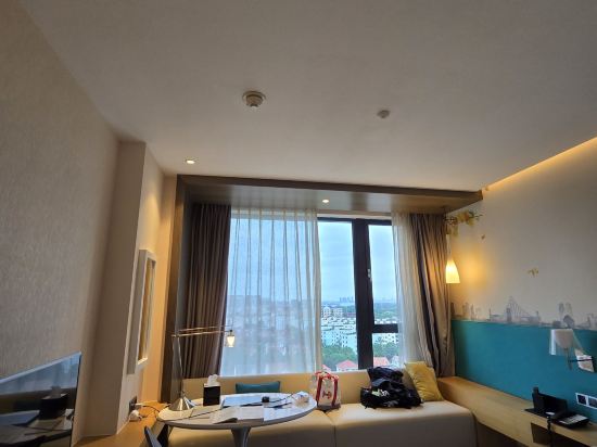 上海新虹橋國家會展中心燦輝希爾頓花園酒店優惠