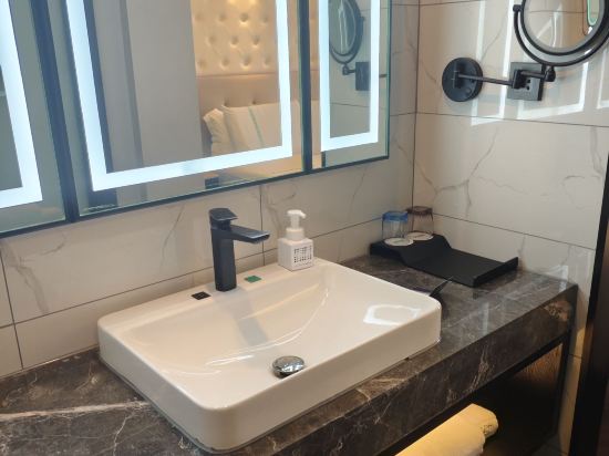 希岸酒店（濟南西客站店）優惠