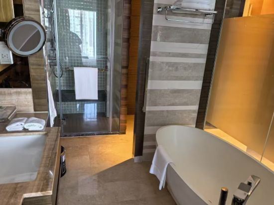 南京銀城皇冠假日酒店優惠