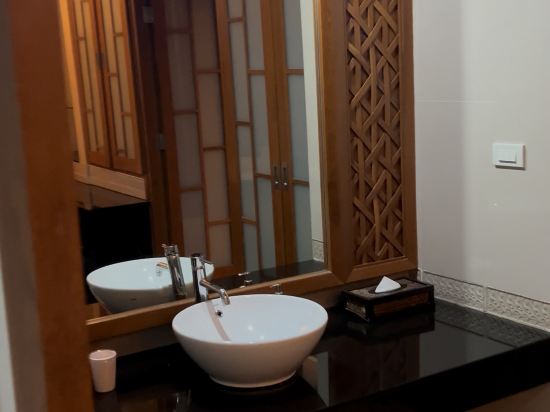 蘇內大酒店和會議中心優惠