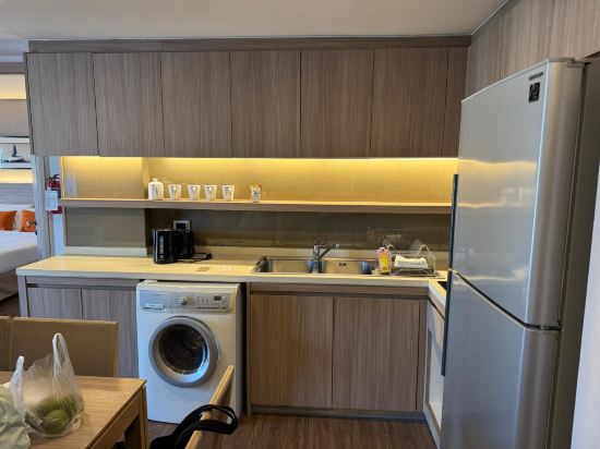 中央斯里拉恰馨樂庭大飯店優惠