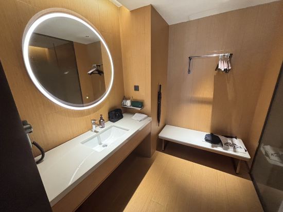 中山江畔商務酒店優惠