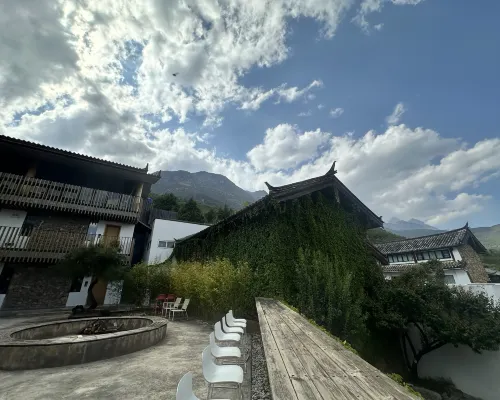 Lijiang Chiliu Art Hotel بالقرب من الفندق Photos