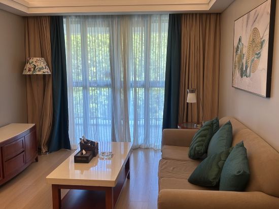 上乘假日酒店（中山長江高爾夫球場店）優惠