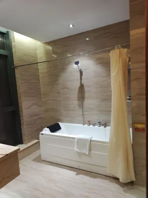 Auspicious Hotel Rooms Photos