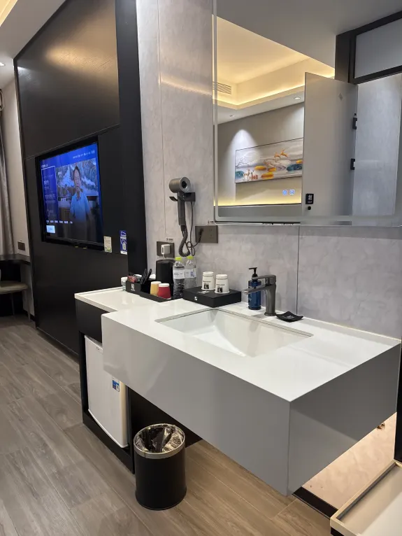 Yuanyang Nuoer Smart Hotel (Jinan Daming Lake Station North Square of Railway Station) Номера Photos