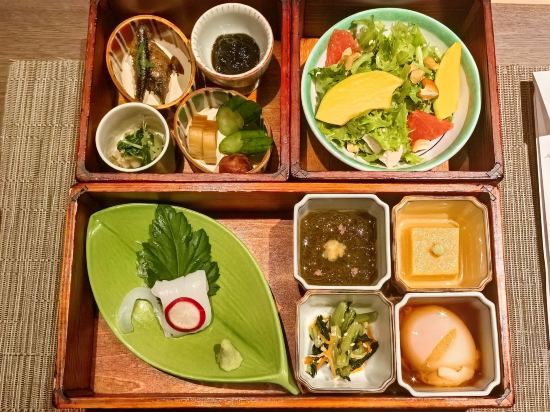 日本百景に囲まれた洞窟風呂の宿　百楽荘　能登九十九湾 クーポン