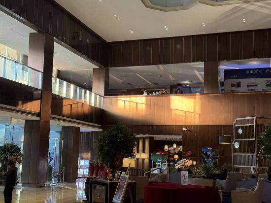 南京銀城皇冠假日酒店優惠