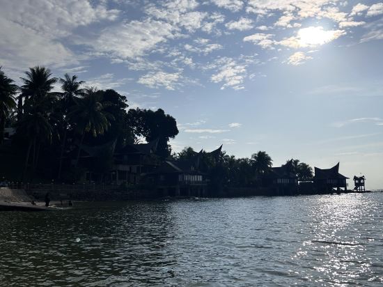 巴塔姆海景假日酒店優惠