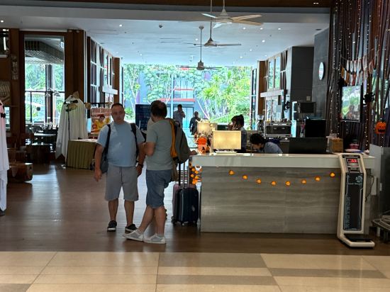 普吉島巴東海灘中央智選假日飯店 - IHG 旗下飯店優惠