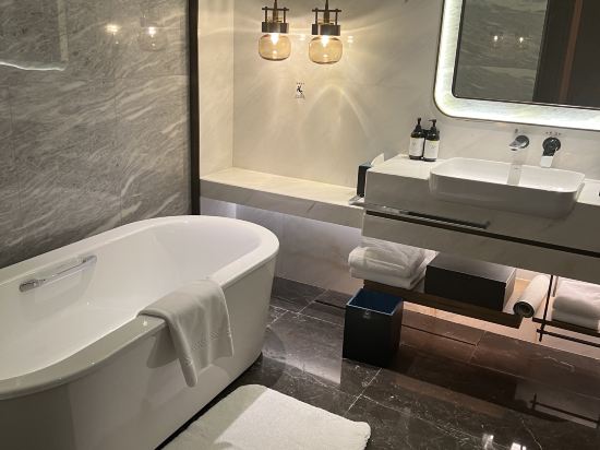 青島海天大酒店優惠