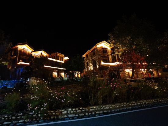 黑水山間畫裏客棧優惠