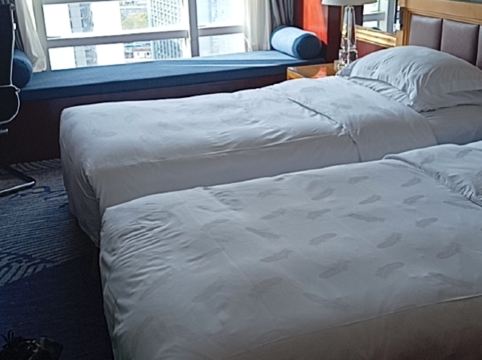 珠海來魅力假日酒店（拱北口岸店）優惠