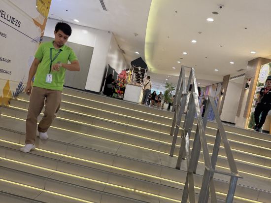 曼谷素坤逸11紙牌屋酒店優惠