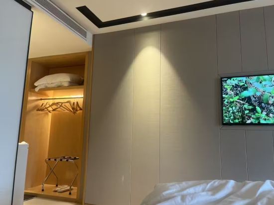 成都中心世茂睿選尚品酒店（成都春熙太古裏店）優惠