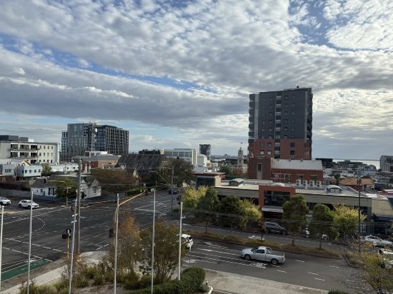 吉朗雷吉斯酒店優惠