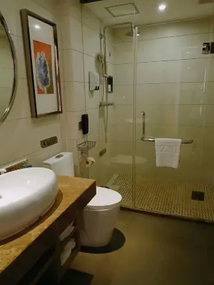 Lavande Hotel (Zhanjiang Guomao Guangbai) Номера Photos