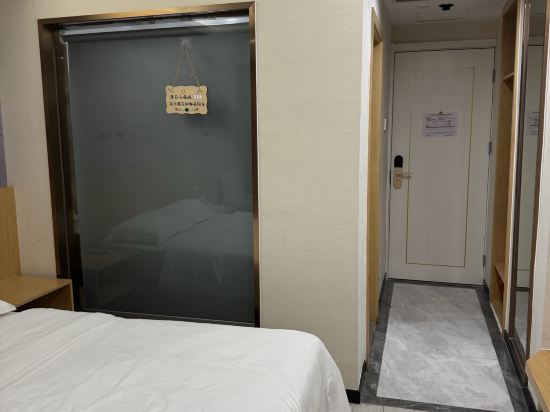 新濠潤假日酒店濠通樓（珠海拱北口岸店）優惠